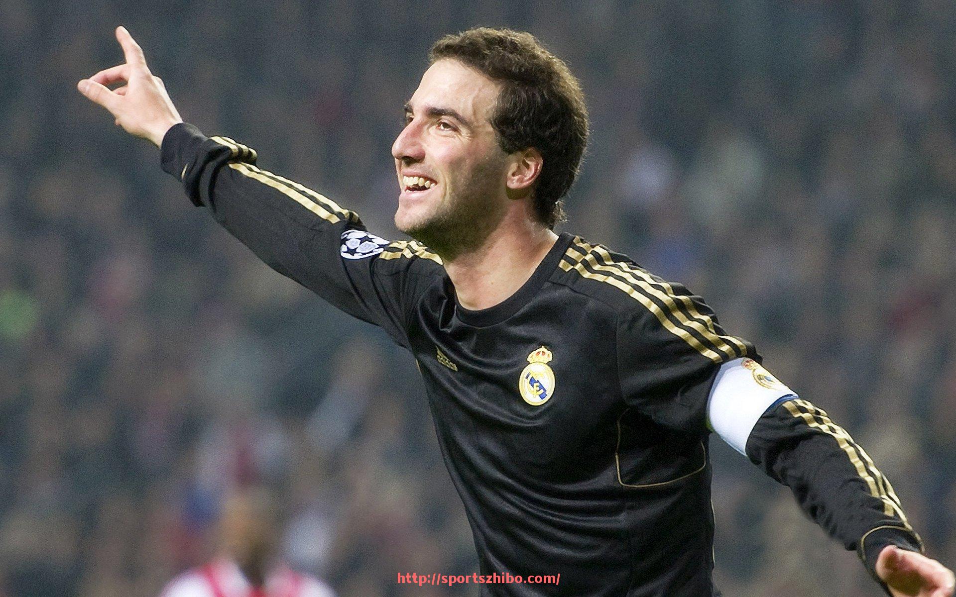 体育直播-法甲巴黎进攻战术：巴黎圣日耳曼的进攻战术解析与创新